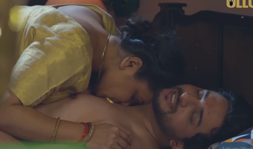 Desi Lesbian Dewrani Jethani - Charmsukh Maa Devrani Beti Jethani Part 2 Ullu Originals Ep4